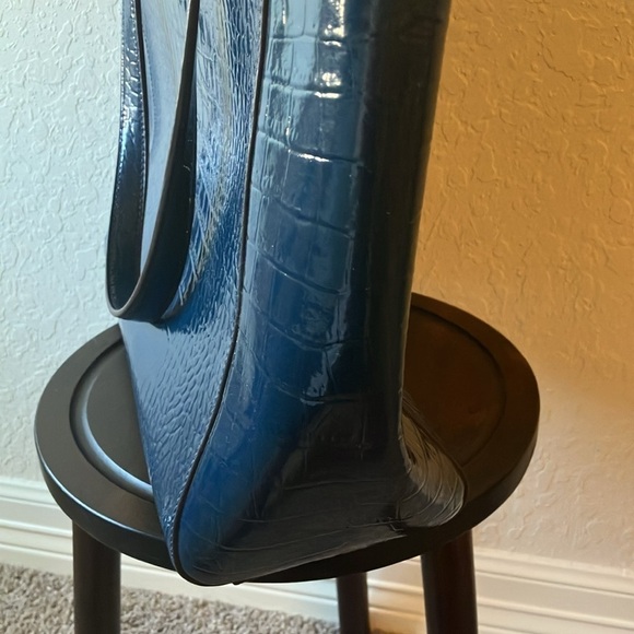 Kate Spade: Elissa Bristol Drive Croc Embossed Tote Bag- Petrol Blue - Picture 10 of 16